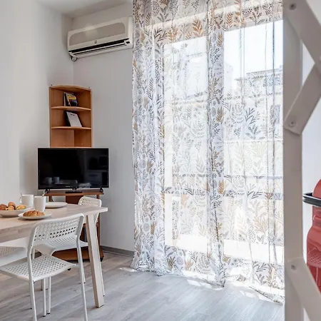 Pavone - Sweet Dreams In 아파트 *